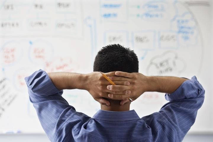 “教育金+养老社区”双核驱动，泰盈人生“终身”现金流守护爱的承诺